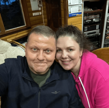 Валерий Залужный жена