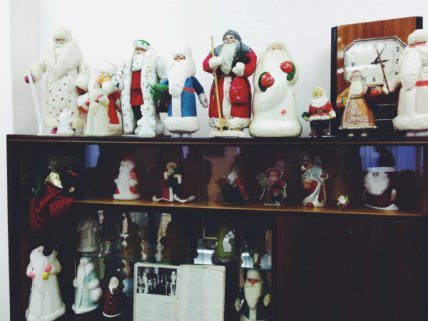 Куда пойти на выходных в Киеве с детьми: отзыв о выставке про историю Нового года - изображение №2