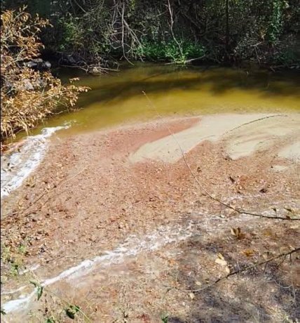 Желтая вода в Саксагане