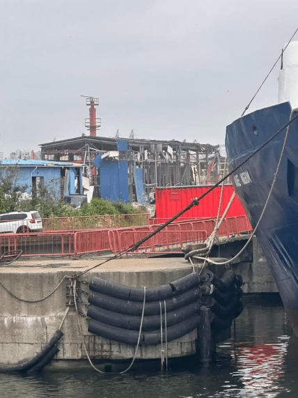 Здание Румынского морского спасательного агентства разрушено