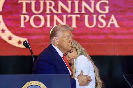 Дональд Трамп та Еріка Кірк