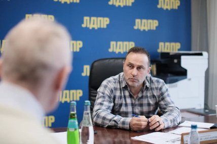 Дмитрий Свищев