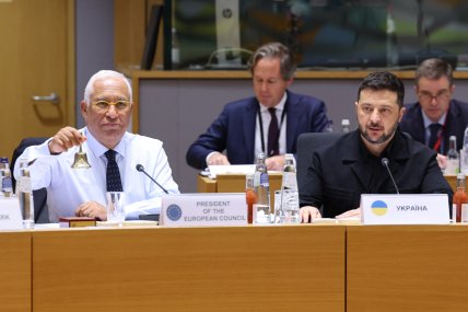 Антоніу Кошта та Володимир Зеленський під час засідання Євроради 23 жовтня 2025 року