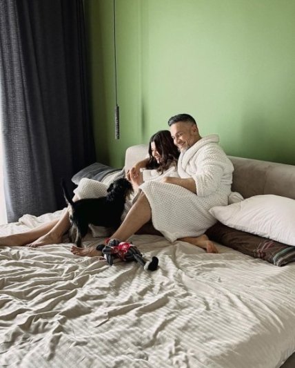 Хіменес-Браво стосунки