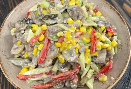 Як приготувати салат з яловичим язиком