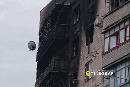 Росіяни знищують житлові будинки в Дружківці