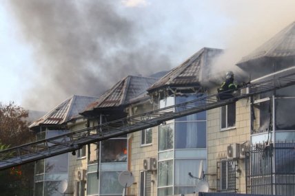 Клубы дыма пожара в Мелитополе видны со всего города