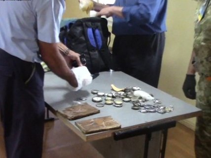 Сотрудники ГПСУ задержали украинца на вывозе старинных часов