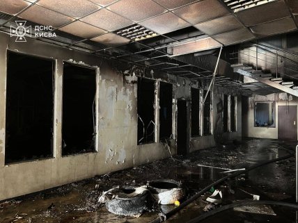 Последствия удара дрона РФ по Киеву 4.04.2026