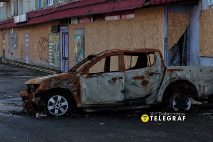 Сгоревшие автомобили на улицах Дружковки