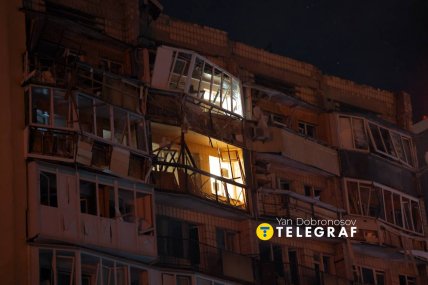 Наслідки атаки у Солом'янському районі. Фото: Ян Доброносов "Телеграф"