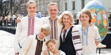 Як виглядає дружина та діти Андрія Садового