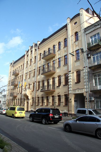 Здание №3 на улице Шелковичной в Киеве