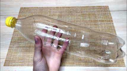 Пластикова пляшка