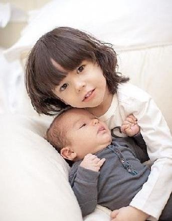 Тимур Родригез с детьми и женой (Фото) - изображение №4