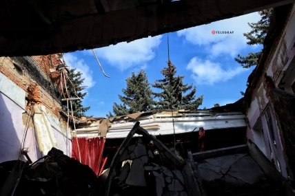 Зруйнований житлово-комунальний коледж у Харкові