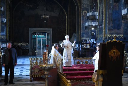 Отец Борис Табачек – слева от Филарета