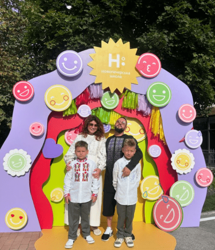 Монатик с сыновьями и женой Ириной