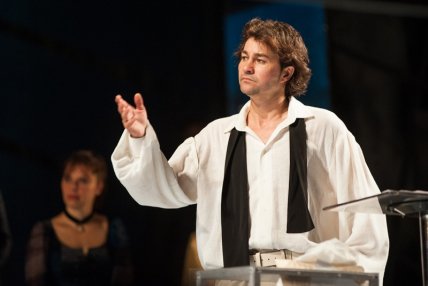 Евгений Нищук в театре