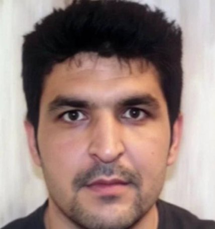 Рахманулл Лакамал, чоловік, який стріляв у нацгвардійців у США