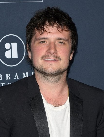 Джошуа Хатчерсон сейчас