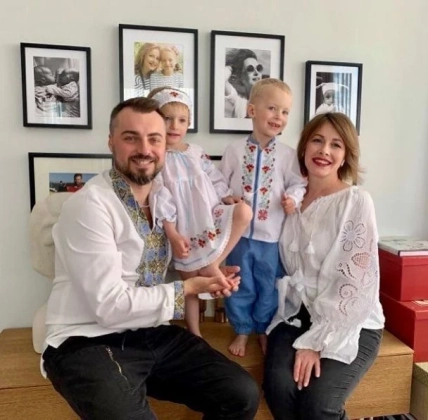 Елена и Сергей Кравцы с детьми