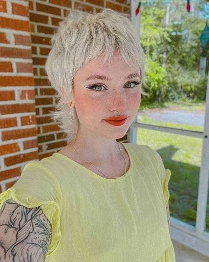 коротка стрижка Mixie