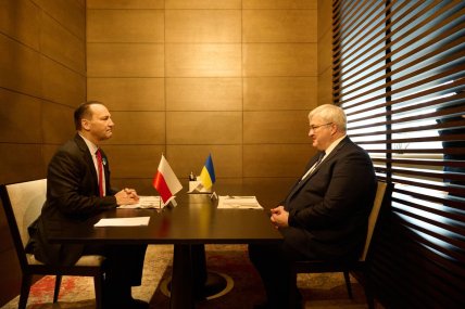 Сікорський та Сибіга