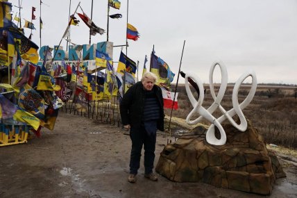 Борис Джонсон відвідав український фронт