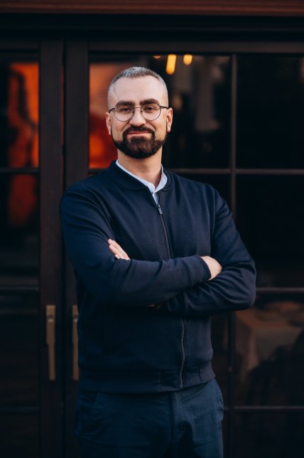 Дмитрий Романюк