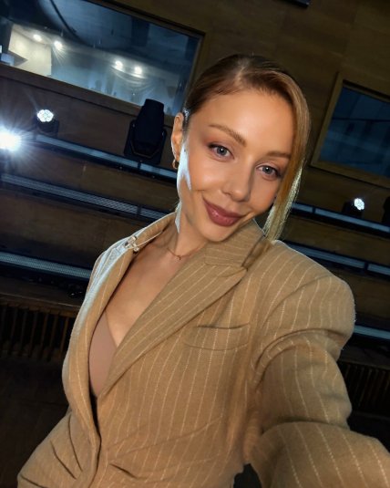 Песня Тины Кароль "Зачем я знаю" на украинском