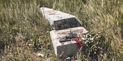  Встановлення знаку дружби України і РФ під Харковом