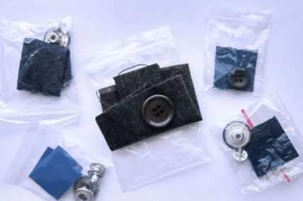 Клаптики тканини, що виробники додають до одягу