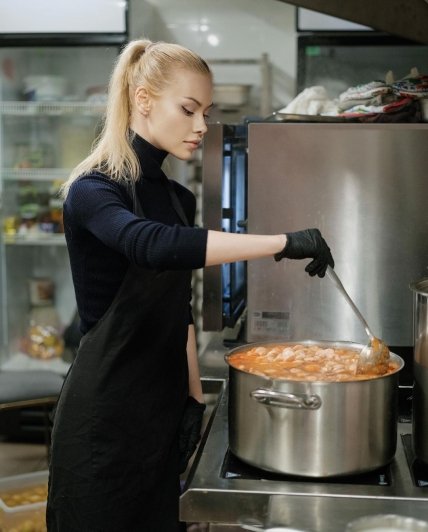 Виктория Апанасенко