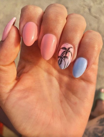 Пальми на нігтях