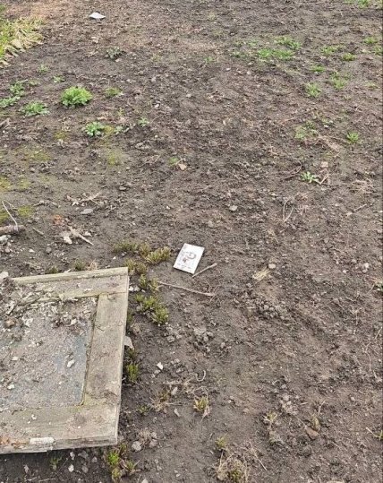 Фальшиві гроші, які скидає Росія