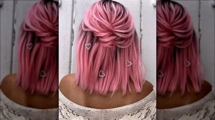 Зачіска із шпильками у вигляді сердець