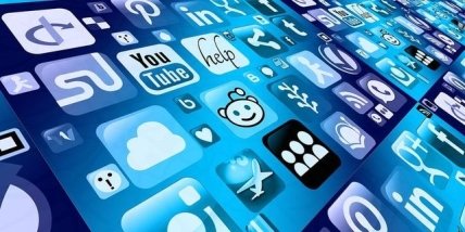 коллаж соцсетей