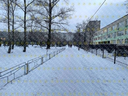 Тротуар на Оболони в начале февраля