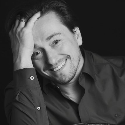 Сергей Безруков