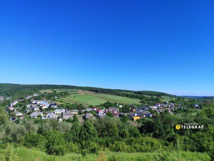 село Струсів