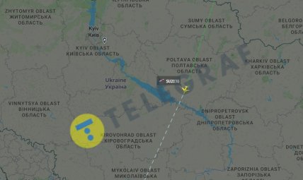 Самолет над Украиной