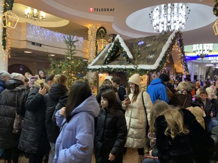 Елку Харькова установили в метро