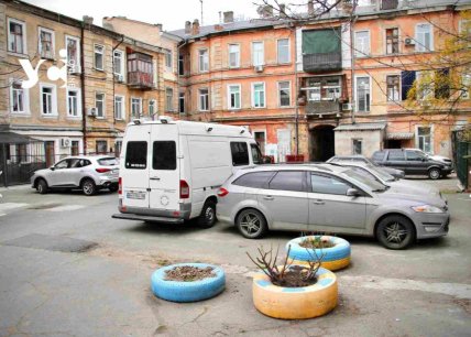 Двор Мишки Япончика