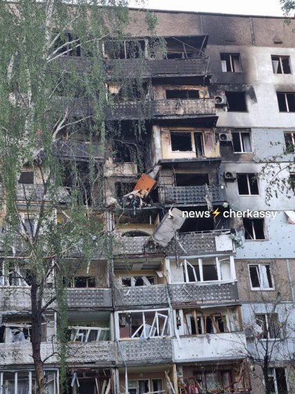 Будинок в Черкасах, в який влучив БПЛА