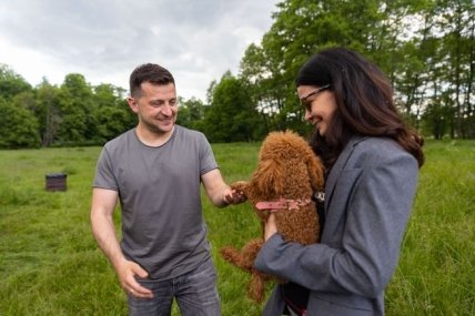 Зеленский пожарил шашлыки с журналистами 6.06.2021