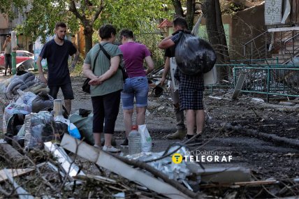 Мешканці Краматорська. Фото Ян Доброносов "Телеграф"
