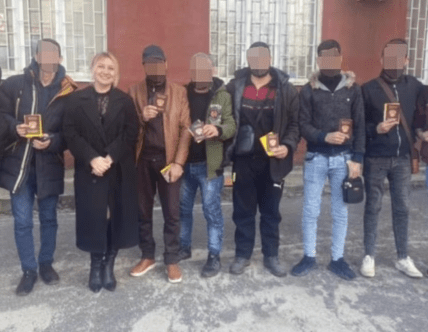 Полина Азарных и иностранцы