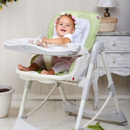 Классический стульчик для кормления ребенка