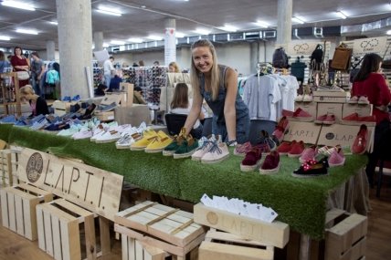 Где одеться в Украине. Фэшн маркет Всі Свої 2015